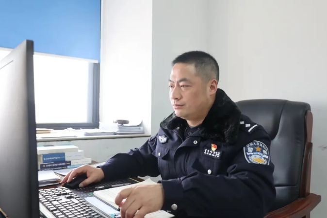 【川警风采】叶法官：一专多能的“刑侦尖兵”